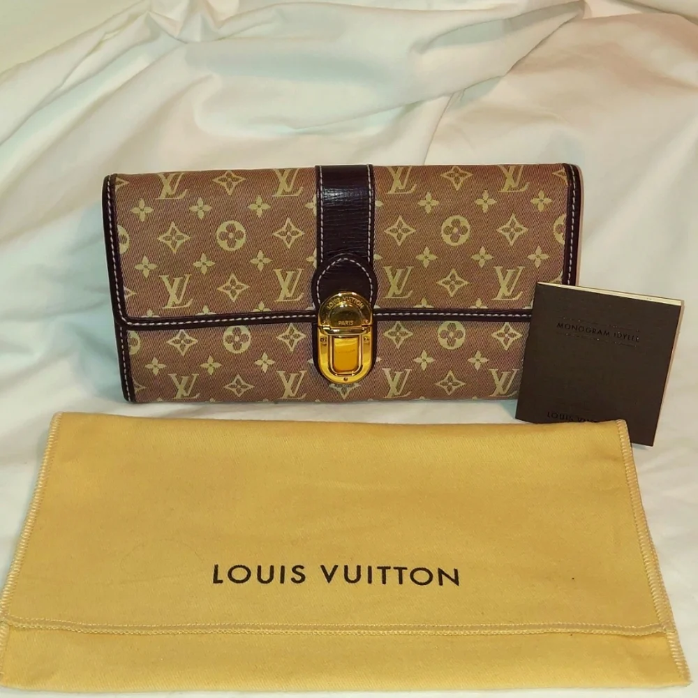 Louis Vuitton Min Lin Monogram Idylle Denim Canvas Sarah wallet in Fantasy Brown